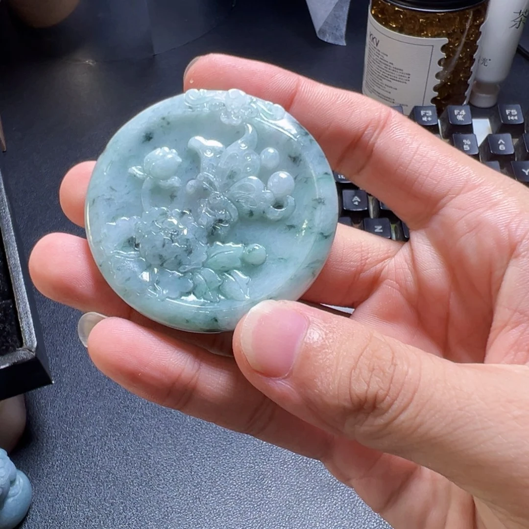 翡翠未镶嵌颈饰花开富贵