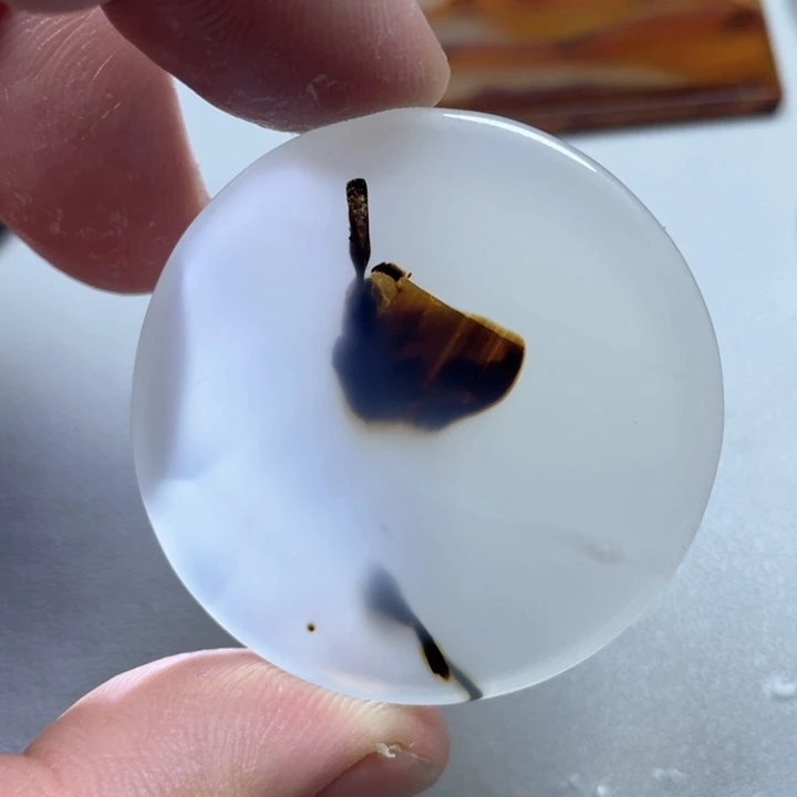 玛瑙/玉髓颈饰未镶嵌维*