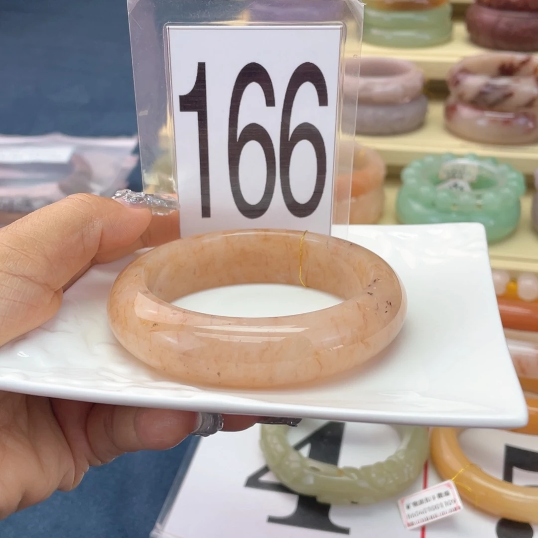 石英质玉未镶嵌手镯62圈