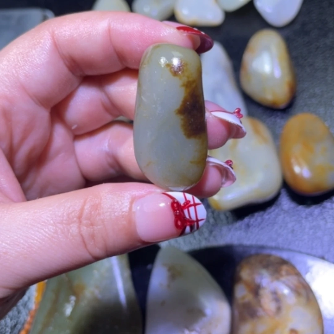 【闪购商品】颈饰未镶嵌和田玉