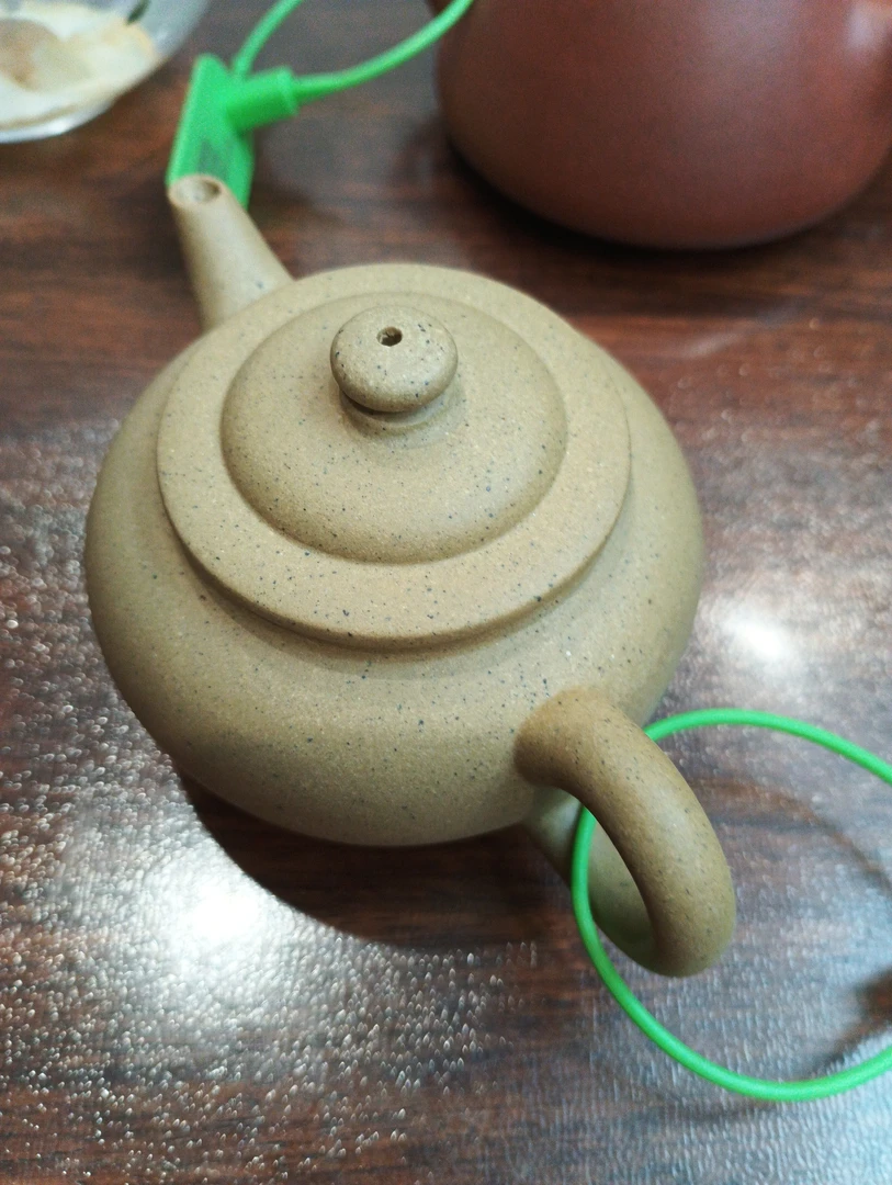 紫砂壶本山绿泥水平容量140cc