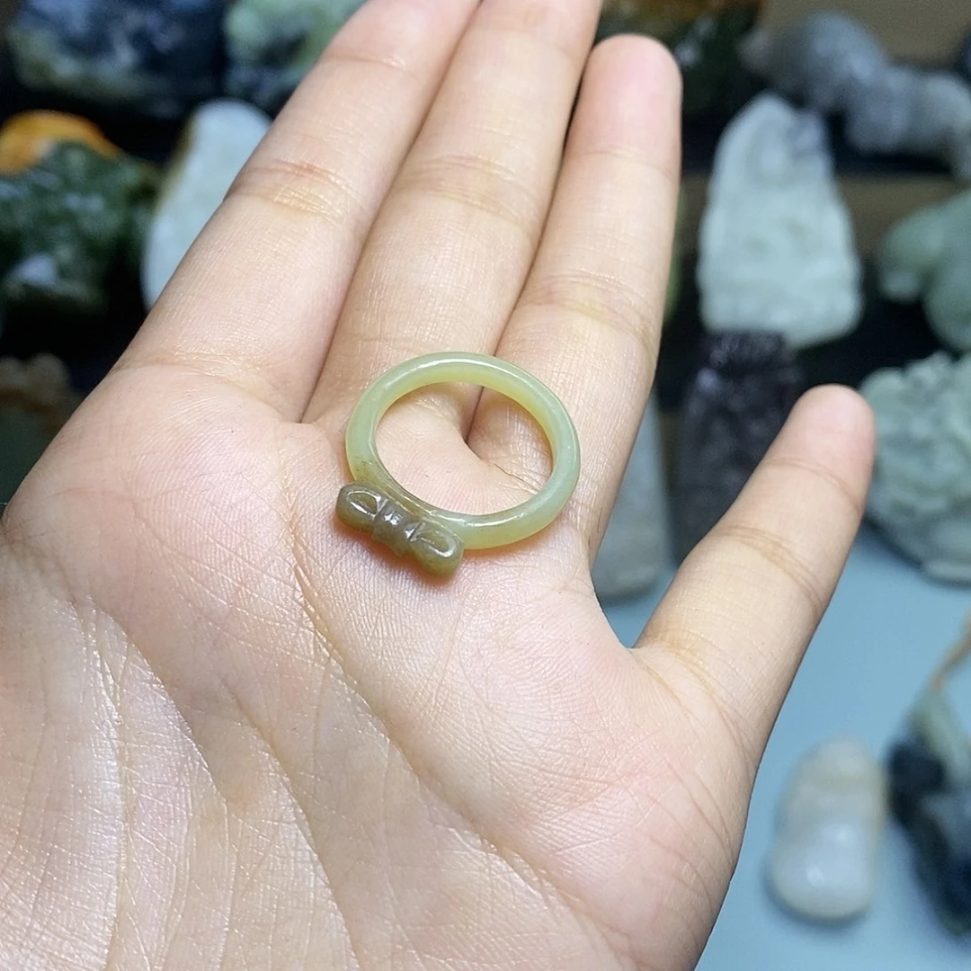 颈饰未镶嵌和田玉用**春