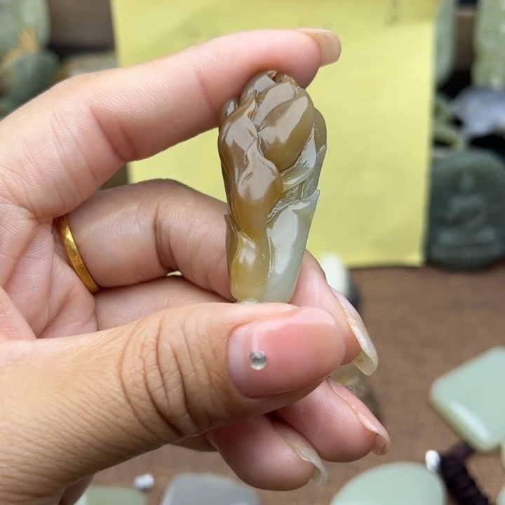和田玉（糖玉）手镯未镶嵌