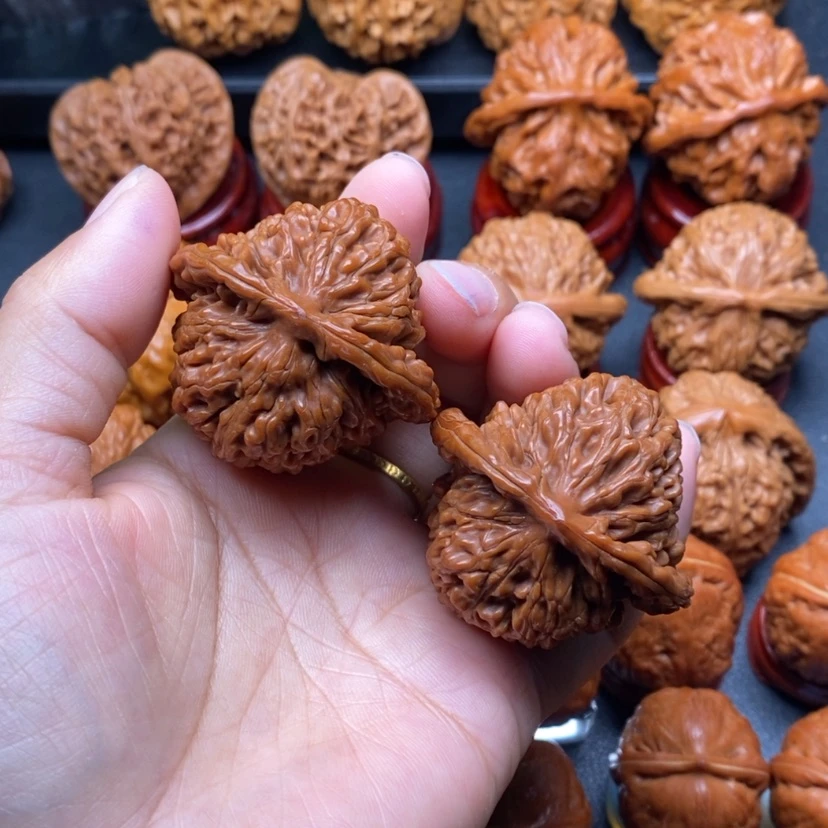 【闪购商品】文玩核桃把件44篓子