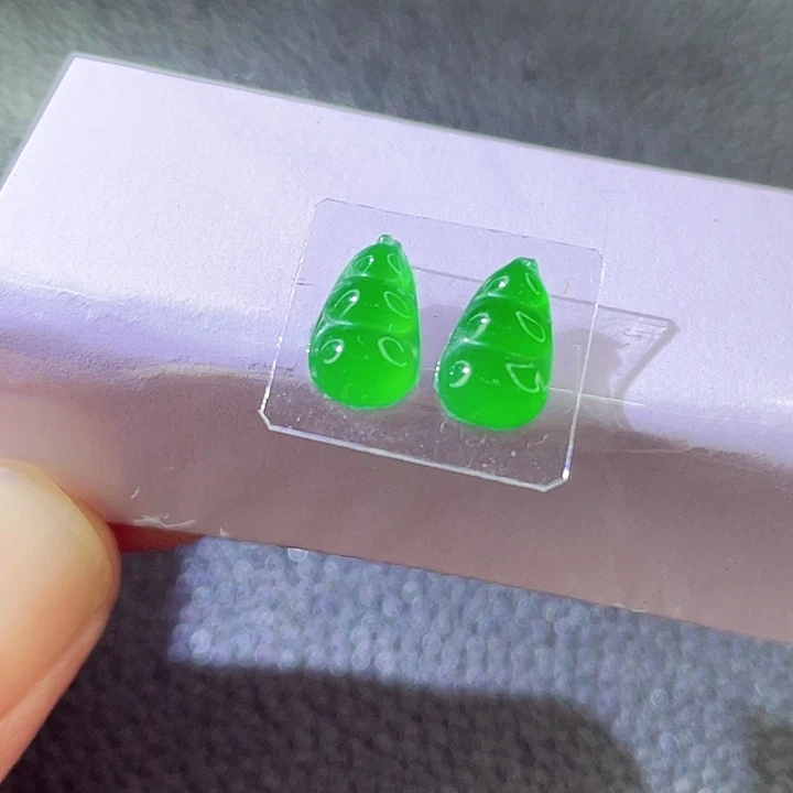 未镶嵌定制翡翠翡翠