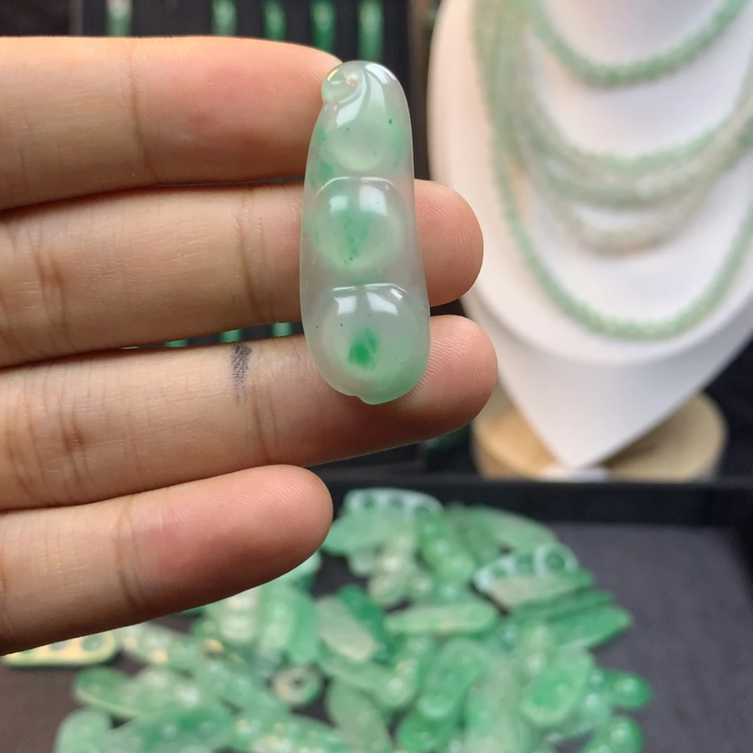 石英质玉合金福豆