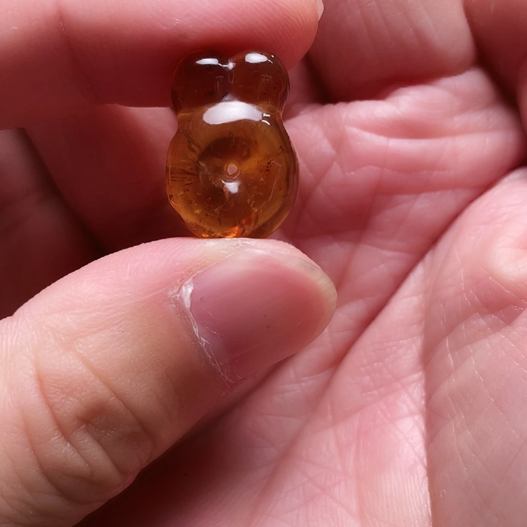 琥珀裸石未镶嵌大