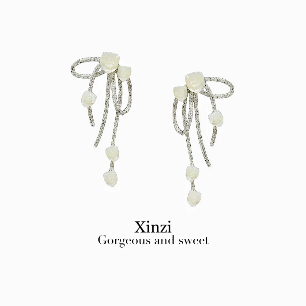 铜合金合成锆石耳饰 气质重工设计感玫瑰花园轻奢耳环优雅时尚