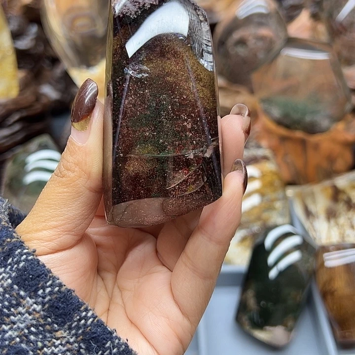 H***z未镶嵌珠宝半成品水晶