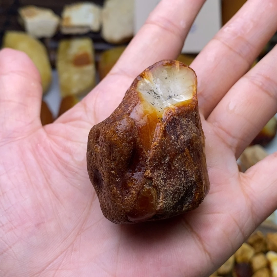 可***能定制琥珀天然蜜蜡乌料