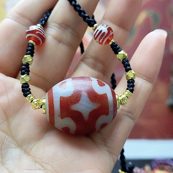 玛瑙/玉髓（覆膜）合金颈饰