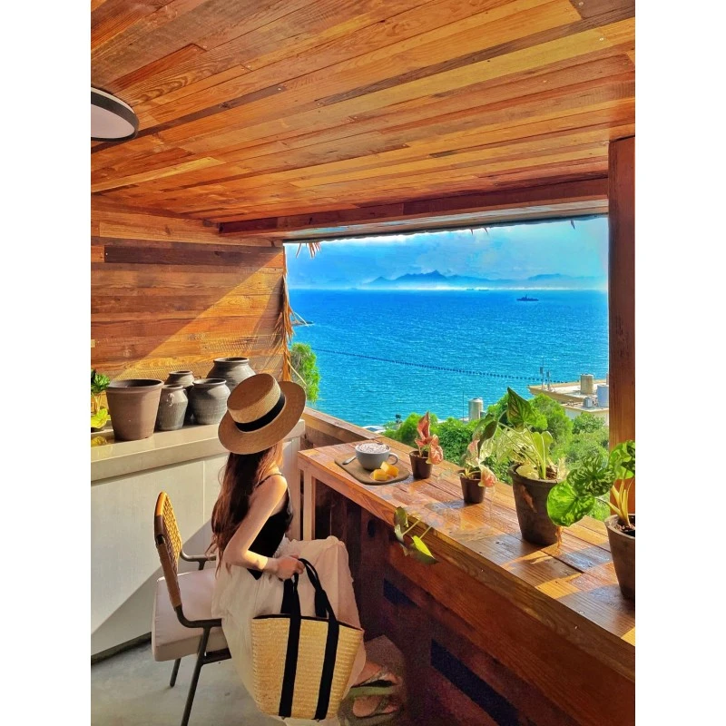 海南三亚海边度假超仙长裙云南丽江法式吊带连衣裙泰国旅游沙滩裙