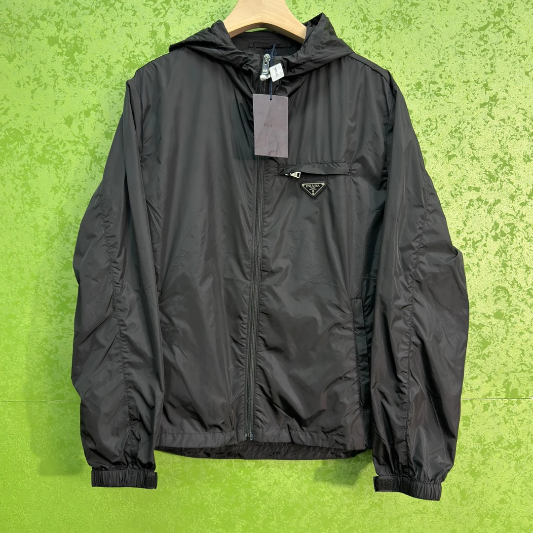未使用 Prada/普拉达 胸口商务三角标尼龙夹克外套/50/工价15800