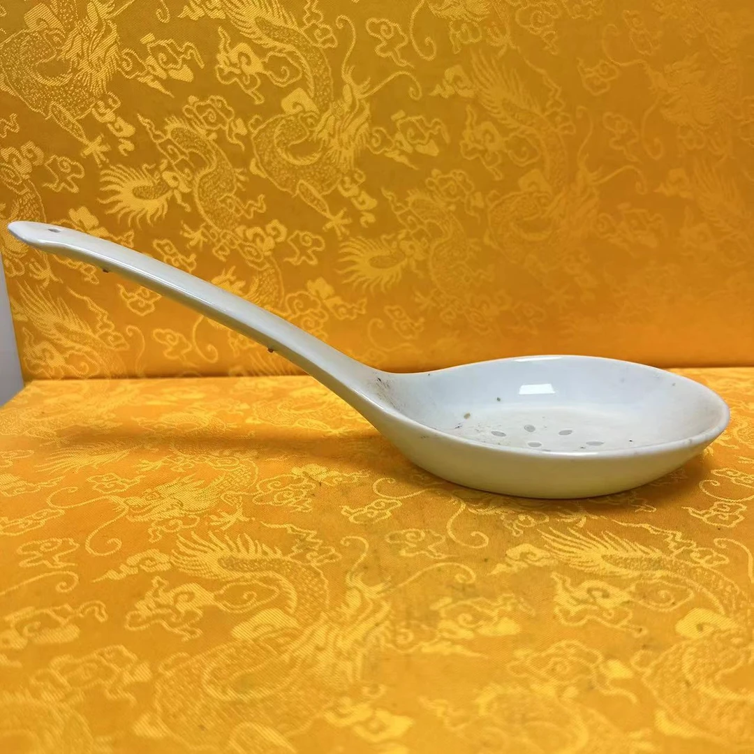 {微瑕慎拍}一对白玲珑景德镇高温白瓷经典中国底款陶瓷汤勺饭勺