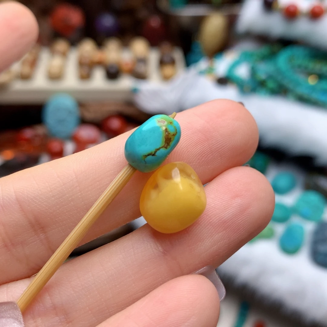 琥珀未镶嵌珠宝奇石