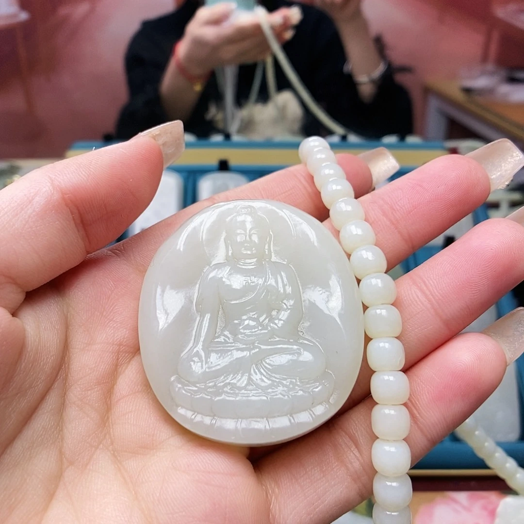 和田玉颈饰未镶嵌婧*