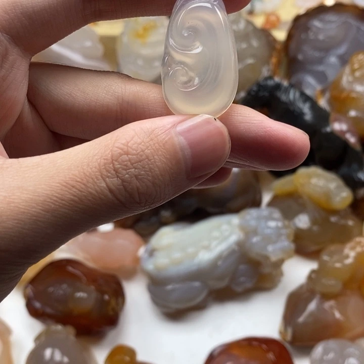玛瑙/玉髓未镶嵌颈饰
