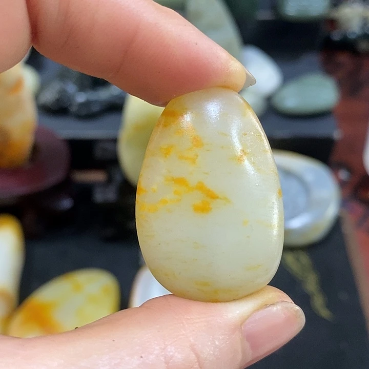 未镶嵌和田玉（糖玉）挂件