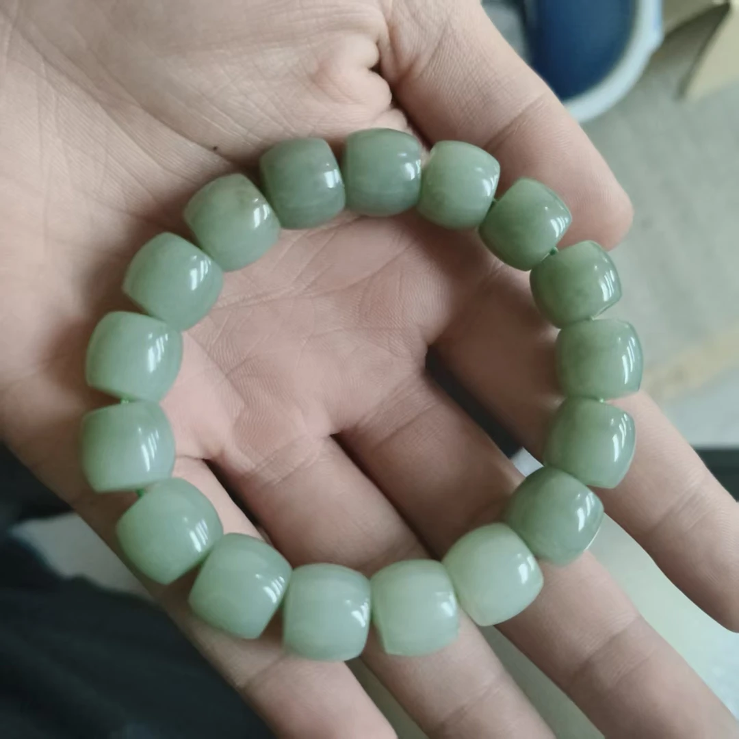 新疆和田玉且末蓝手串