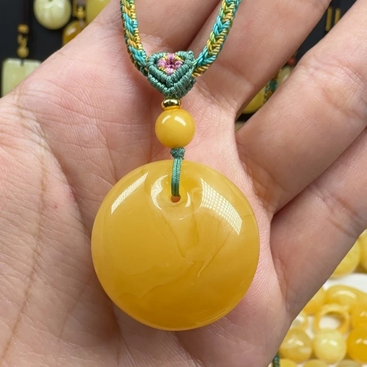 蜜蜡未镶嵌珠宝奇石