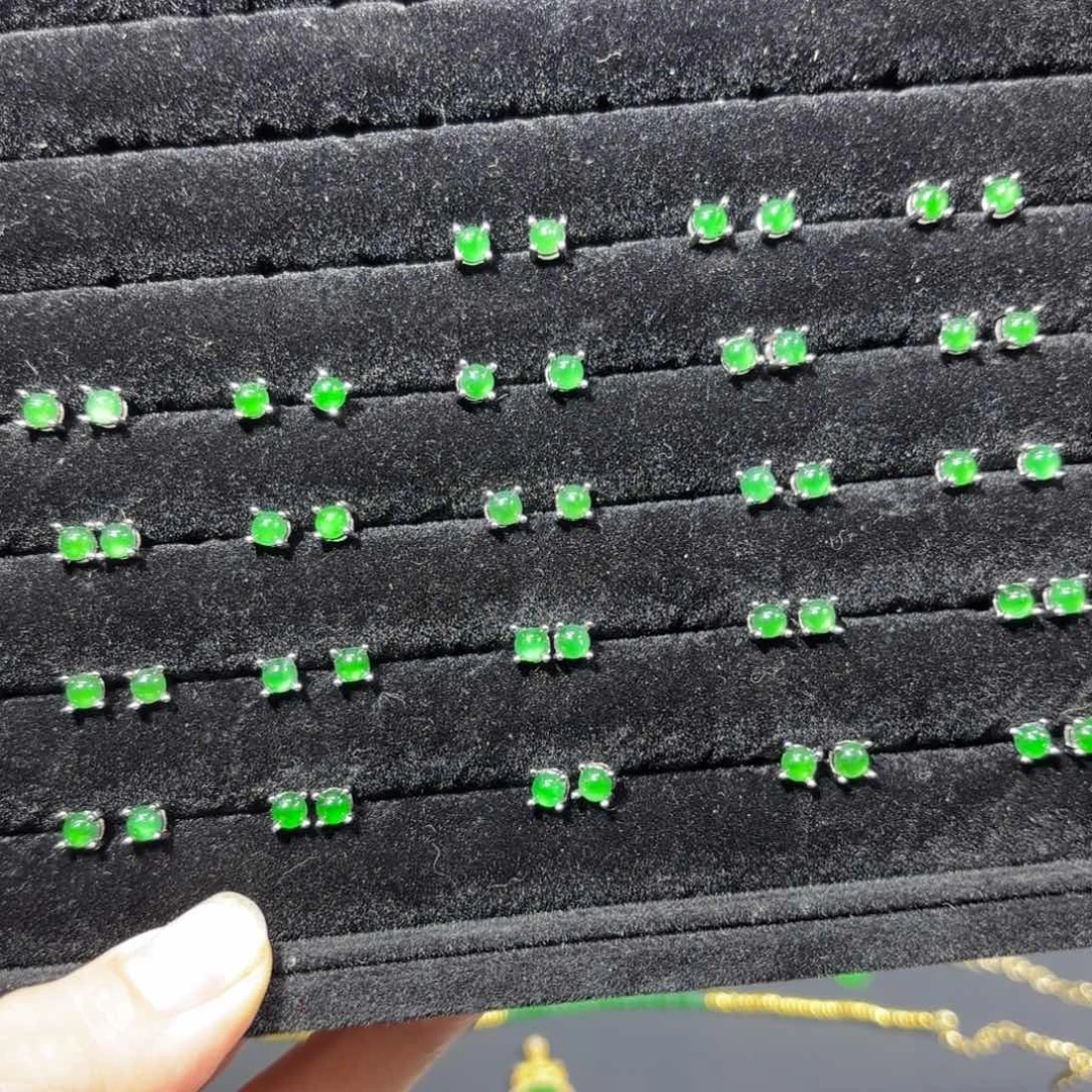 翡翠未镶嵌手链而定