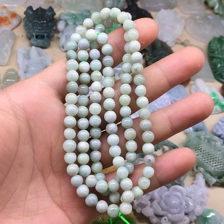 翡翠未镶嵌颈饰链接