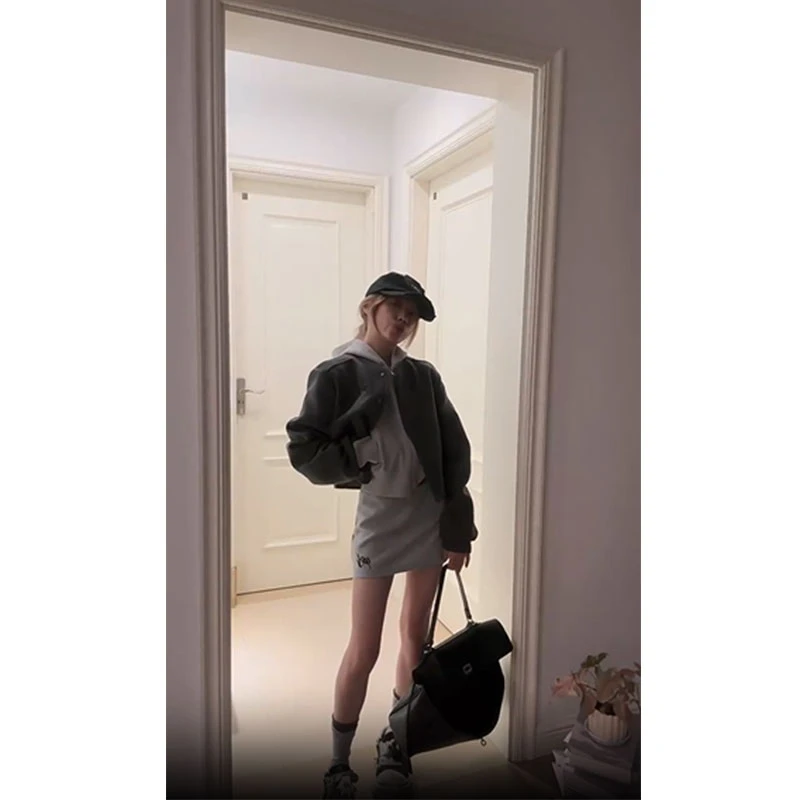 2025春季新款套装学院风卫衣裙套装女休闲外套通勤简约韩系三件套