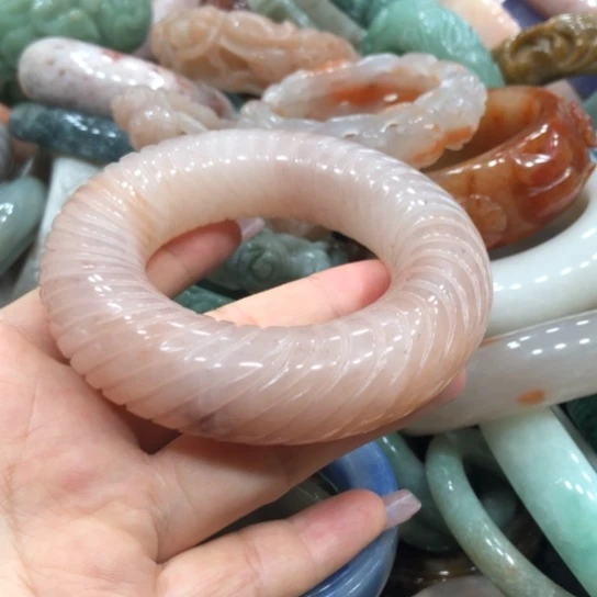 未镶嵌石英质玉珠宝半成品37