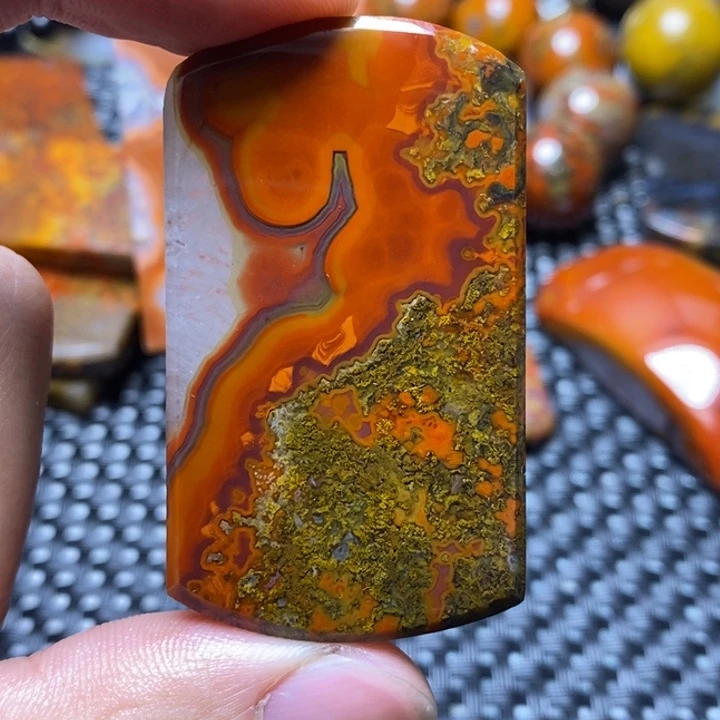 玛瑙/玉髓颈饰未镶嵌