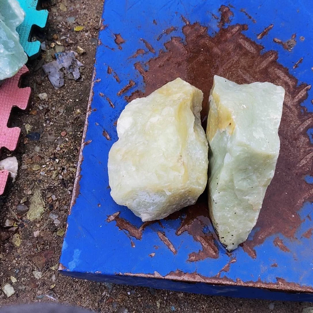 未镶嵌岫玉珠宝奇石