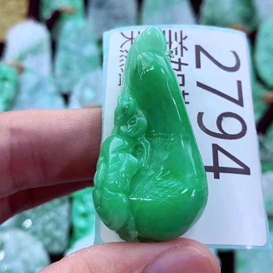 翡翠未镶嵌吊坠(不含链)