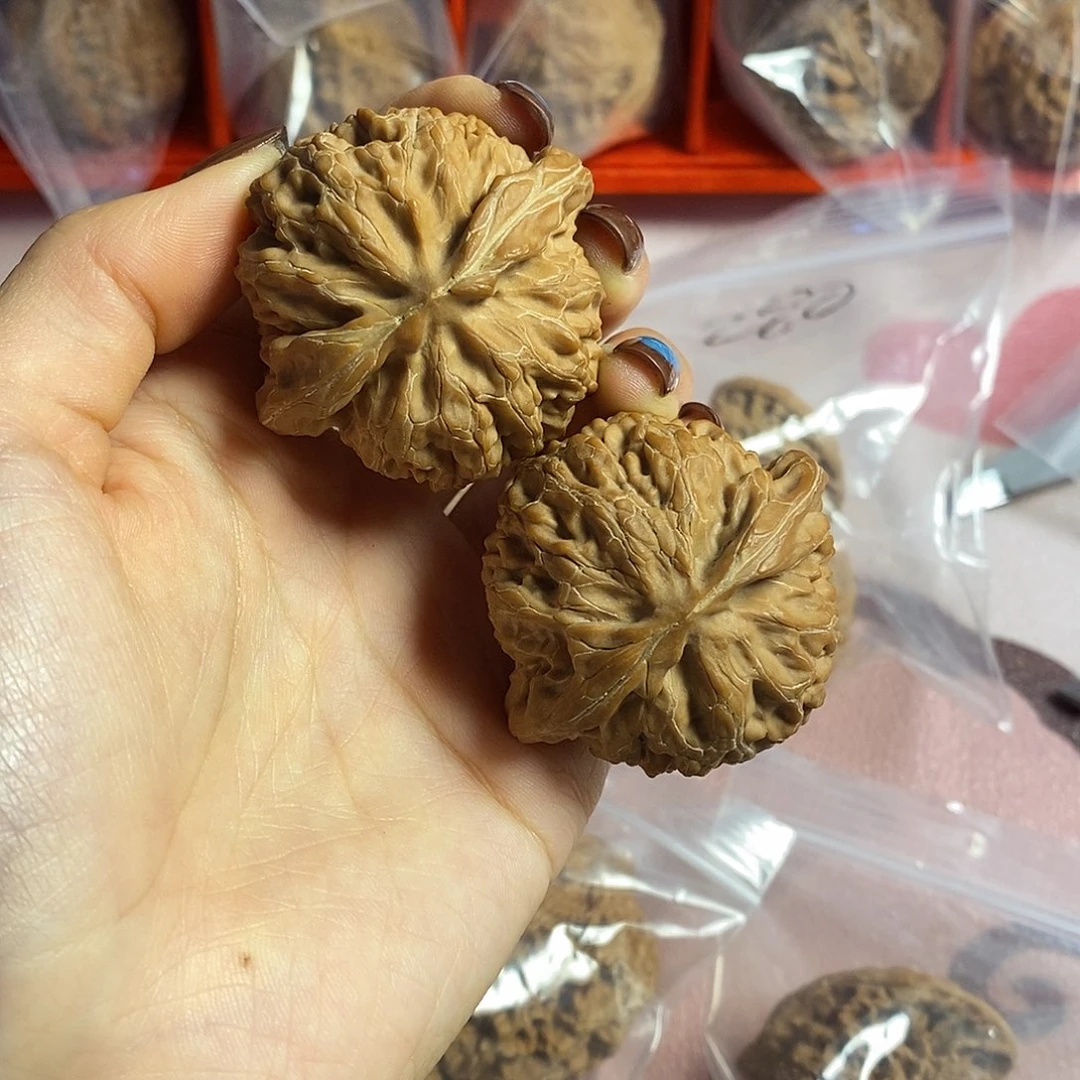 文玩核桃吊坠44宫灯460