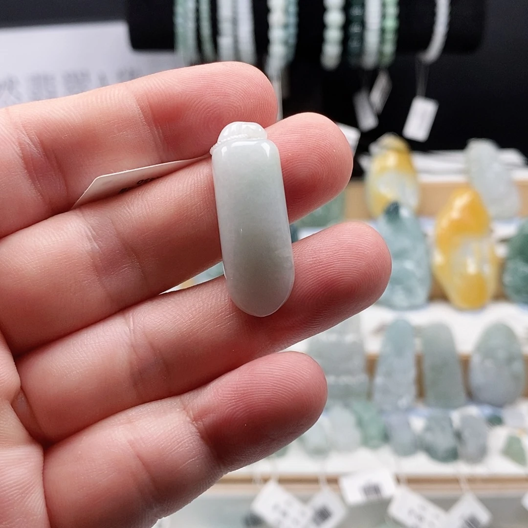 翡翠未镶嵌吊坠(不含链)35无事牌