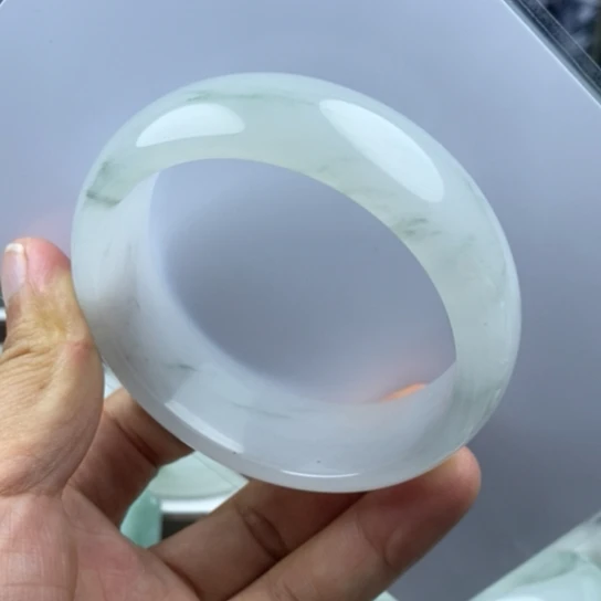 石英质玉（金丝玉）未镶嵌手镯