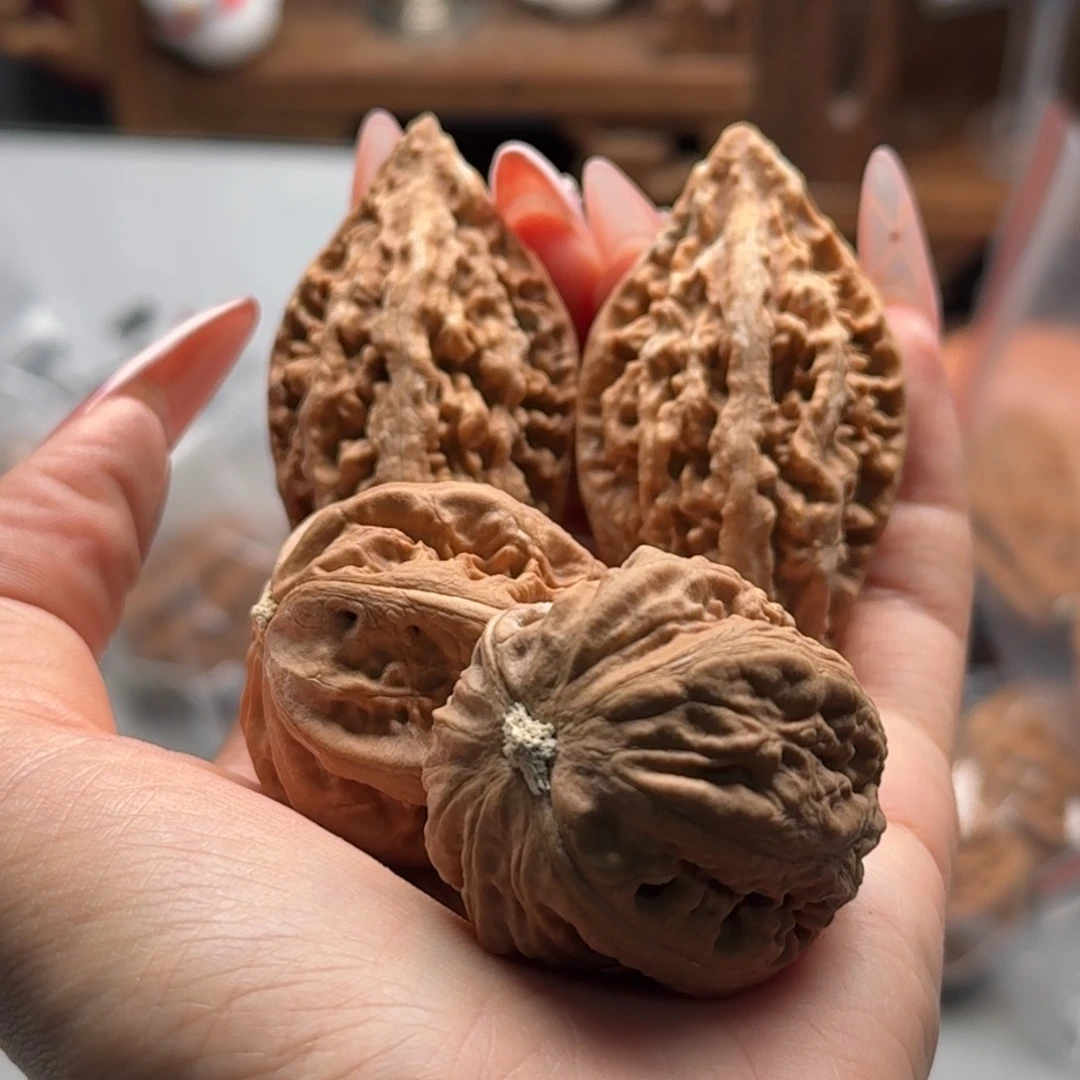 文玩核桃把件楸百核花皮205