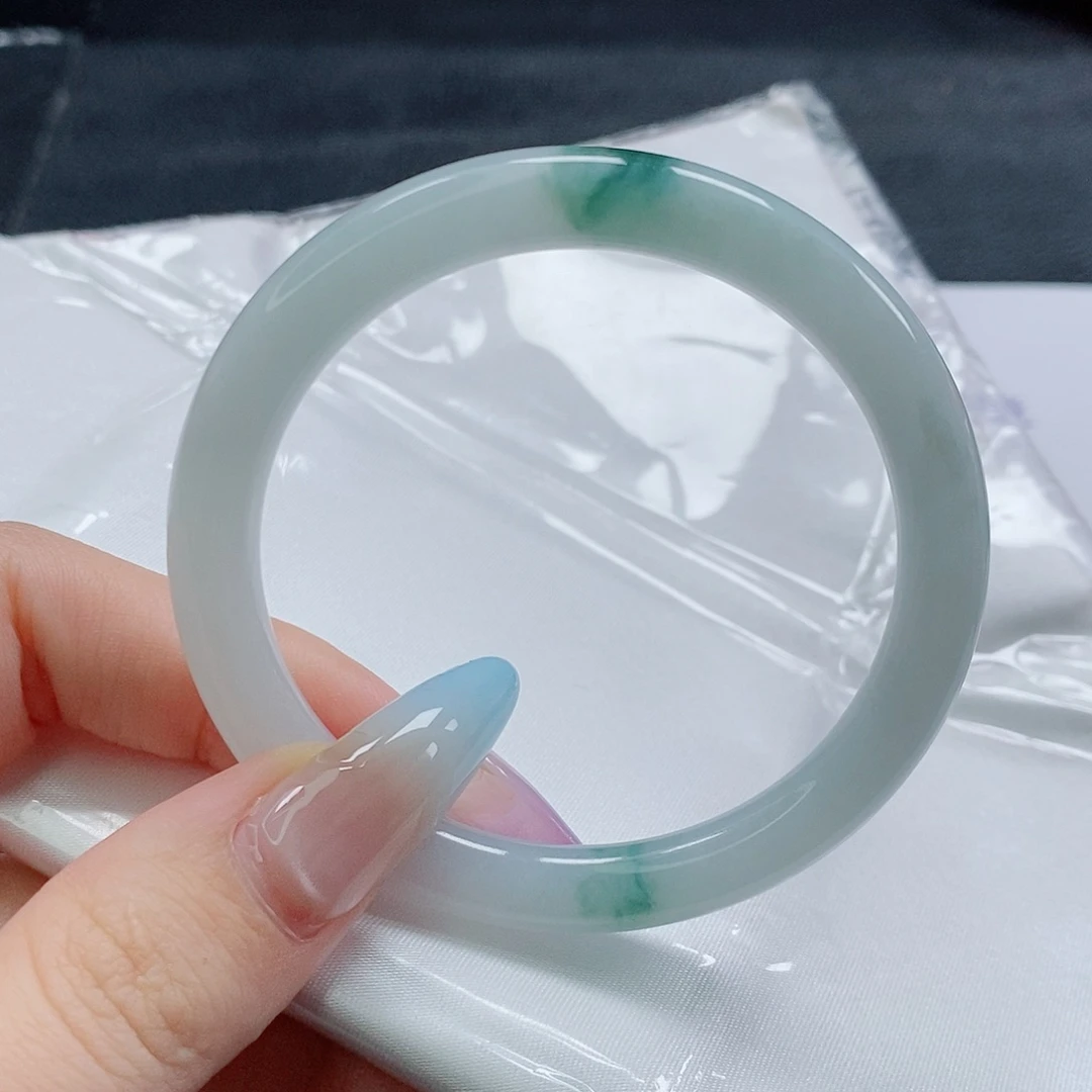 【闪购商品】未镶嵌手镯（圆镯）翡翠464号