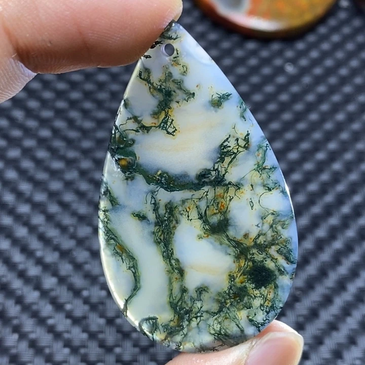 玛瑙/玉髓颈饰未镶嵌天*健