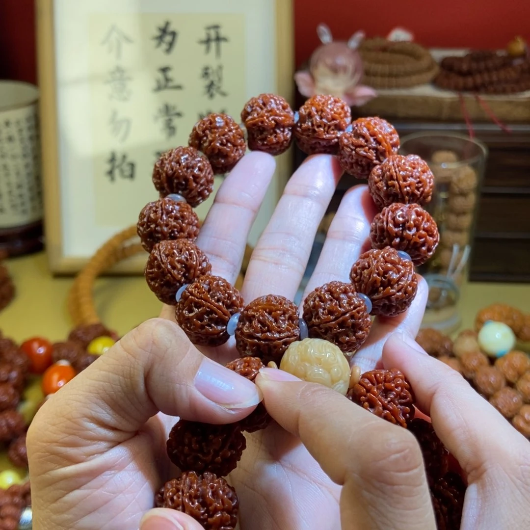 金刚菩提吊坠206玉化肉貔貅