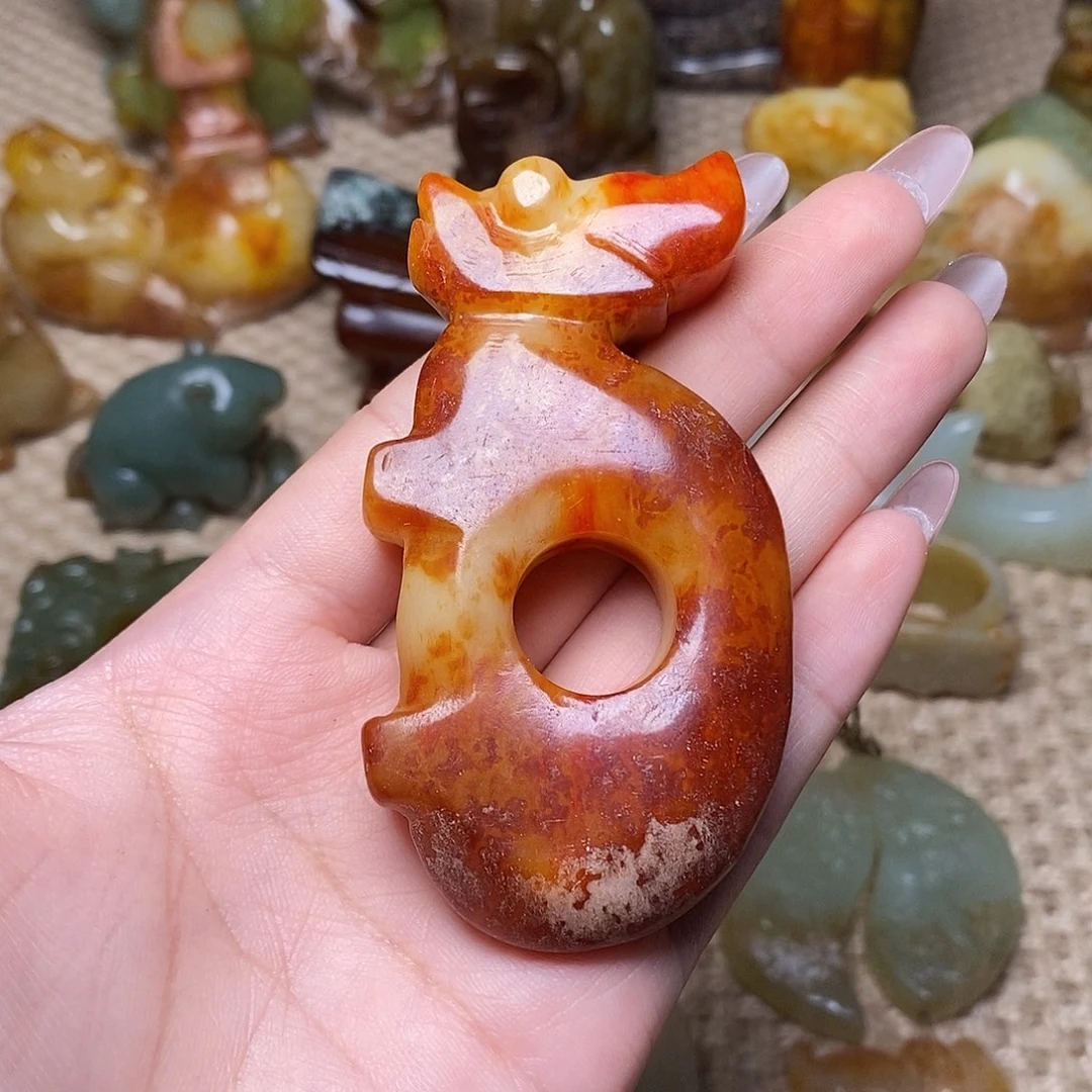 未镶嵌蛇纹石玉颈饰