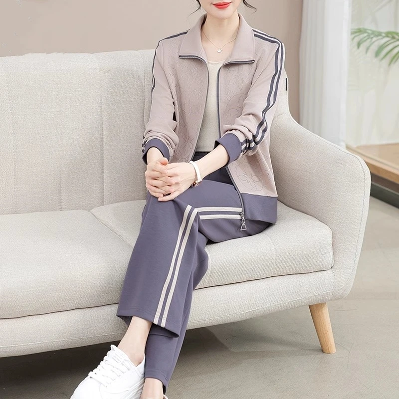 品牌妈妈秋装运动服套装2025新款中老年女装洋气外套中年人两件套