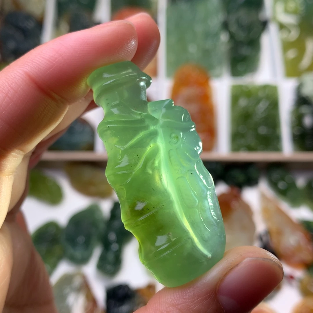 蛇纹石玉未镶嵌挂件节节高升