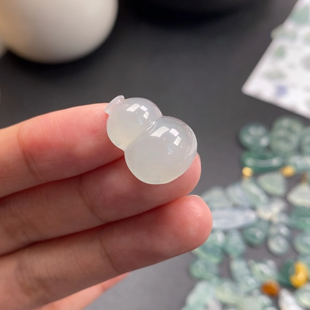 翡翠裸石冰胶葫芦