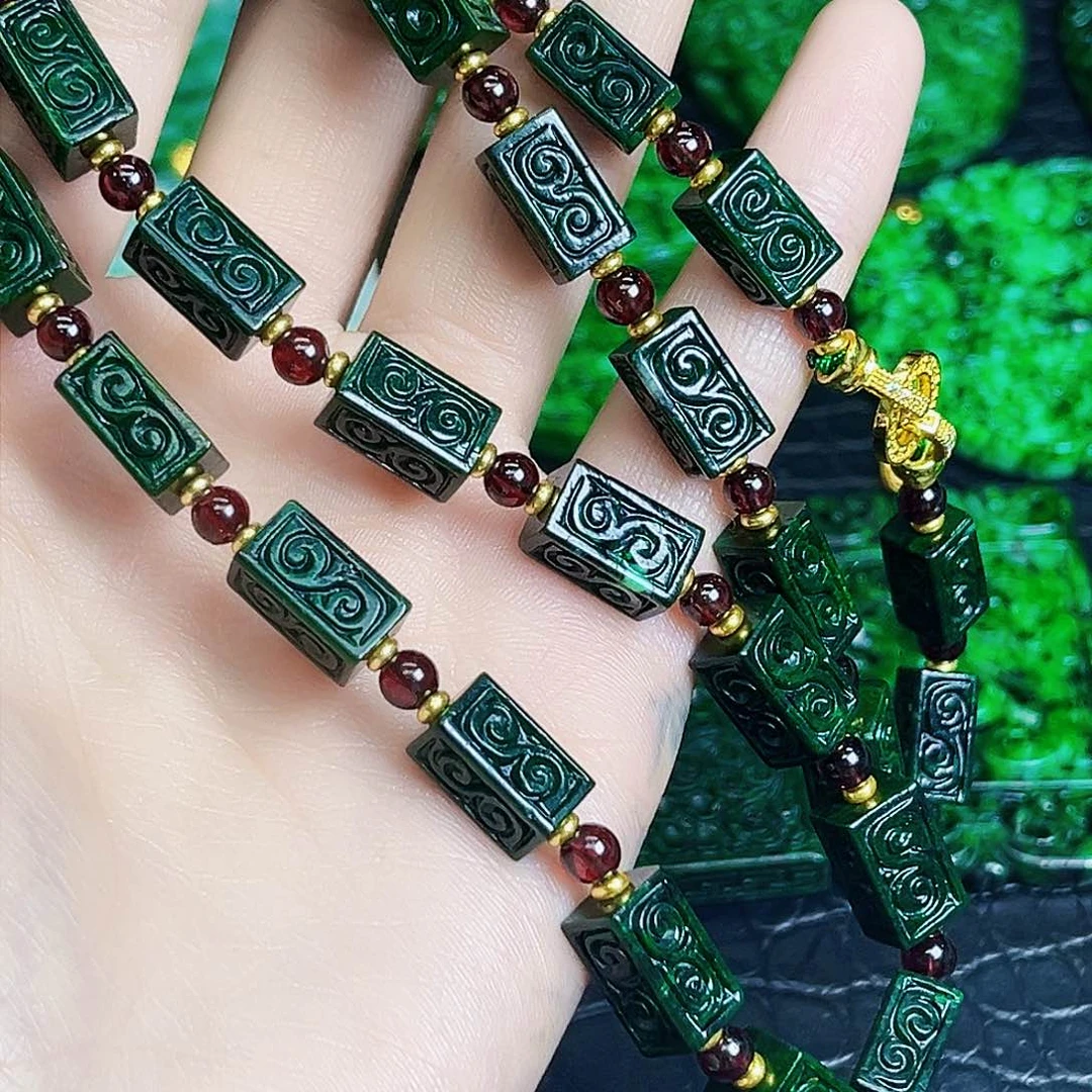 颈饰银S925镶嵌翡翠多样性