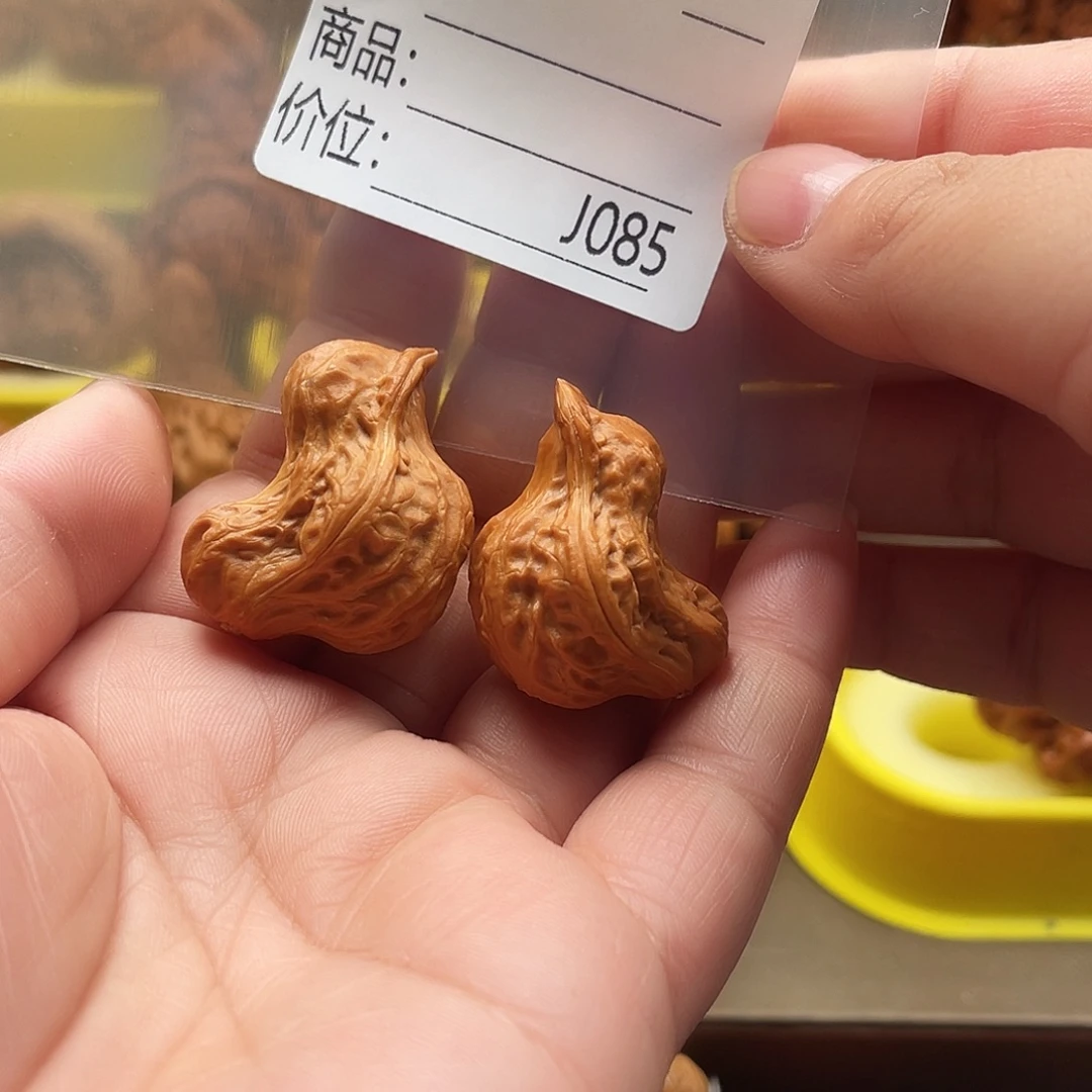 吊坠桃核鸟鸟鸟鸟