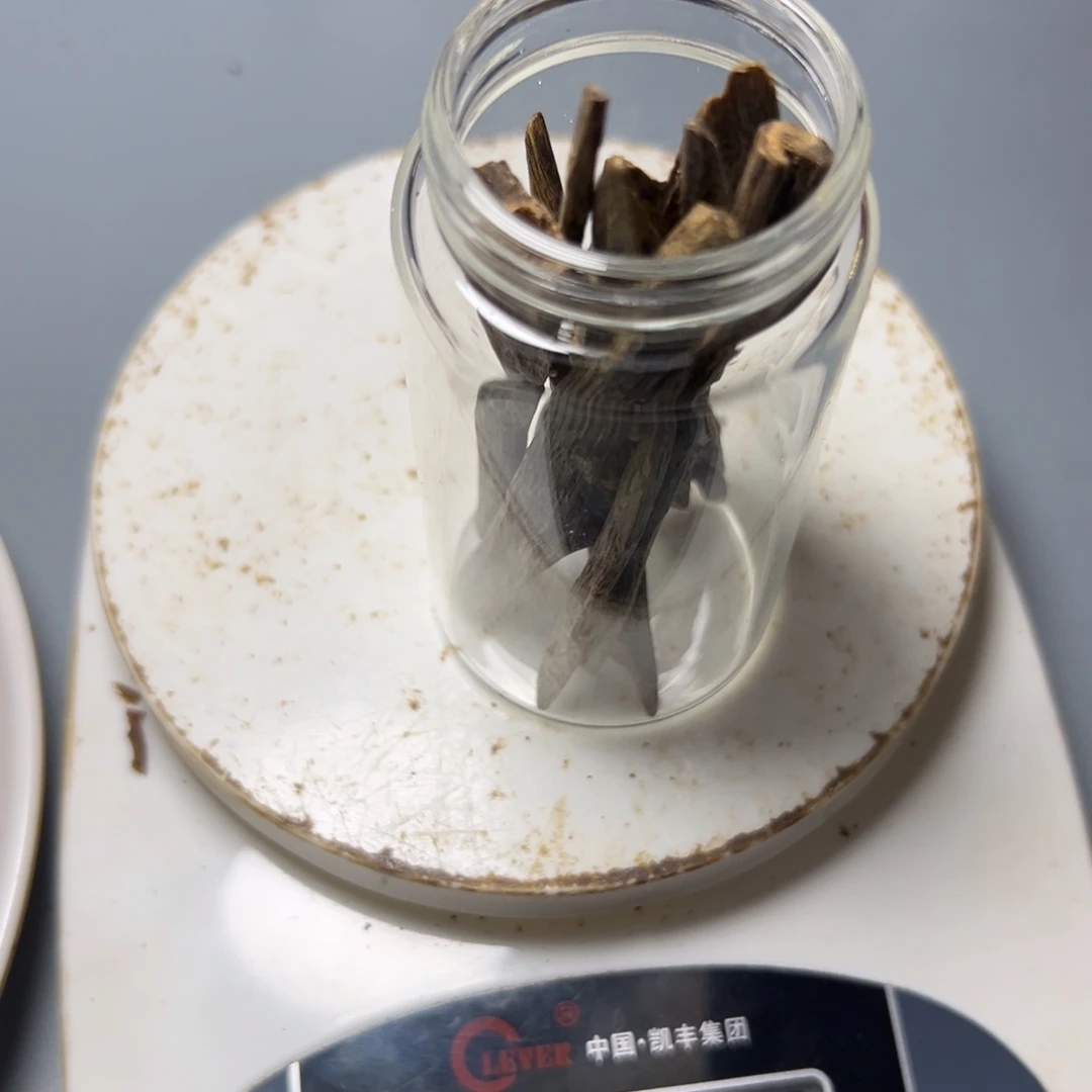 春***处沉香碎屑沉香海南野生棋楠虫漏21g