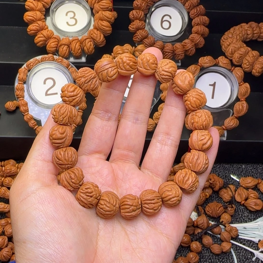 手串桃核金豆手串