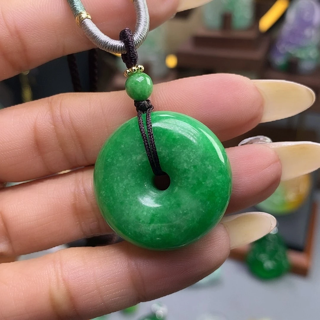 吊坠(赠链)未镶嵌翡翠
