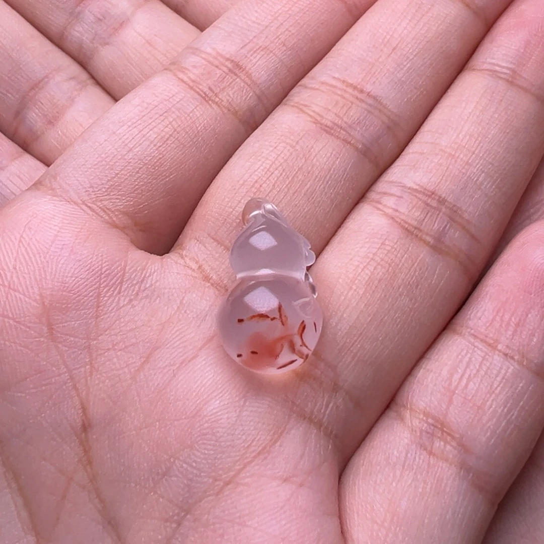 怦***动南红玛瑙未镶嵌珠宝奇石