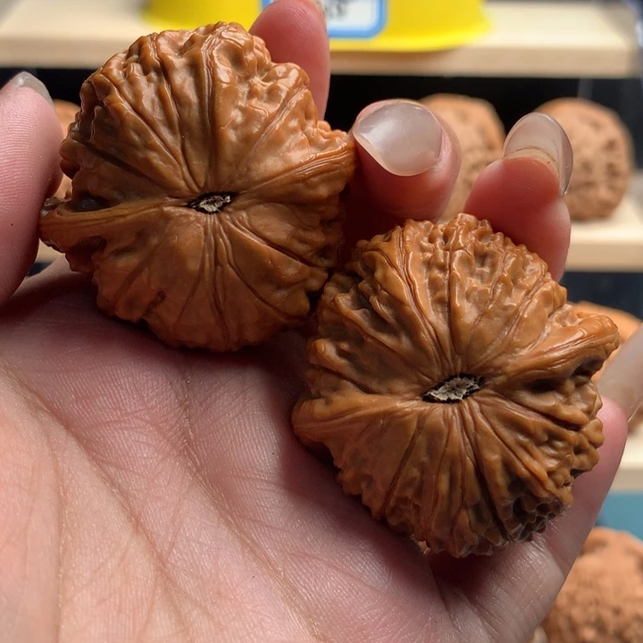 文玩核桃吊坠p*金麒麟
