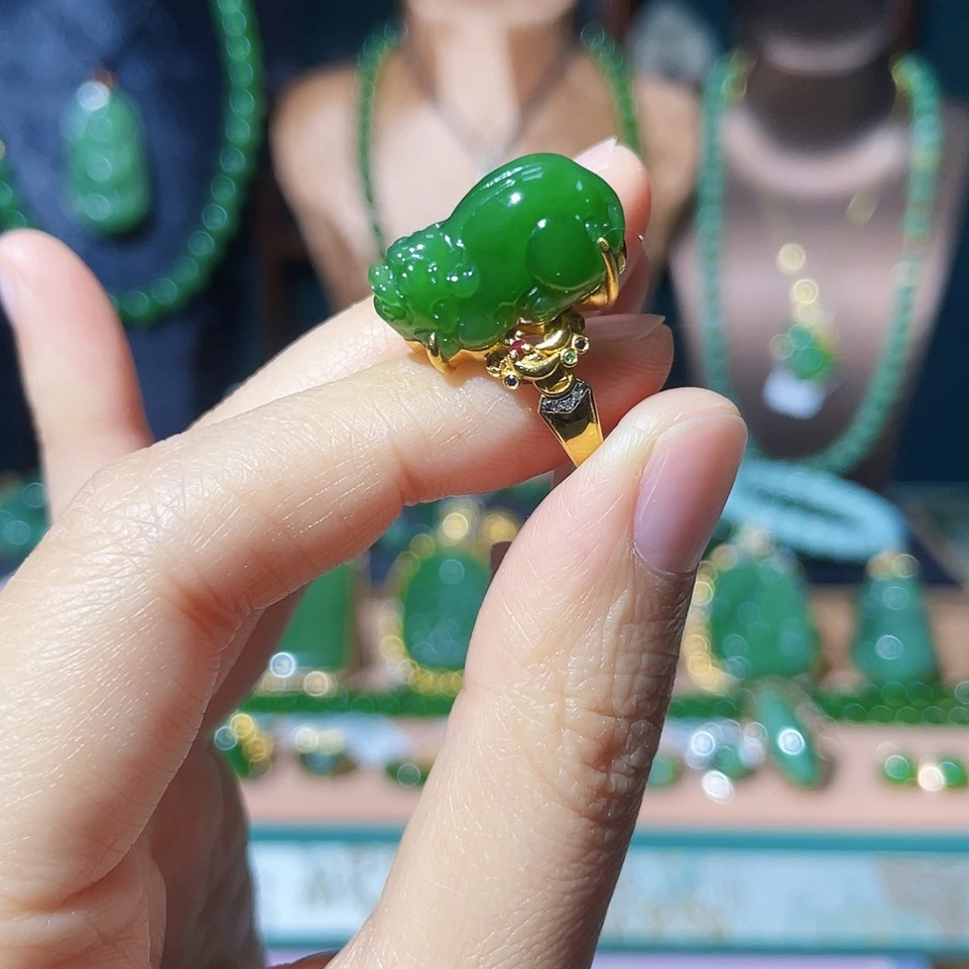 和田玉（碧玉）18K金镶嵌吊坠(不含链)